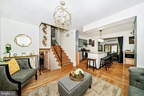 Entry Way - 11816 Selfridge Rd, Silver Spring, MD 20906 photo 2 of 3