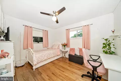 Bedroom - 11816 Selfridge Rd, Silver Spring, MD 20906 photo 6 of 10