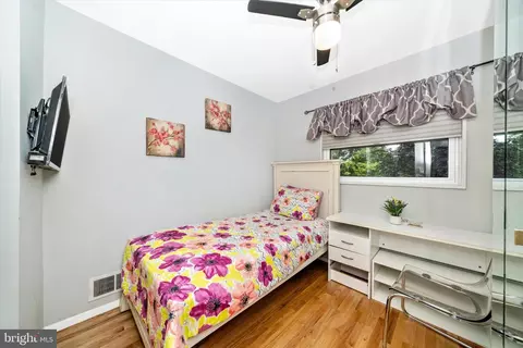 Bedroom - 11816 Selfridge Rd, Silver Spring, MD 20906 photo 8 of 10