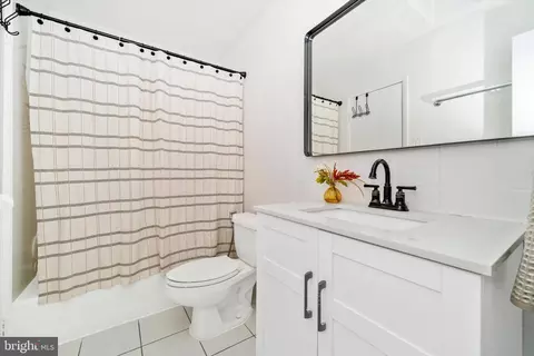 Bath - 11816 Selfridge Rd, Silver Spring, MD 20906 photo 4 of 4