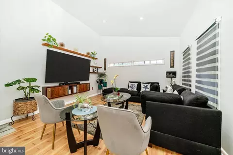 Living - 11816 Selfridge Rd, Silver Spring, MD 20906 photo 2 of 4
