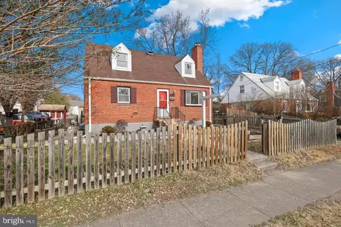 1511 Crest Rd, Silver Spring, MD 20902