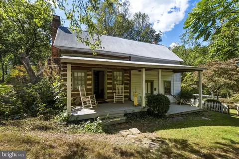 Exterior - 16112 Barnesville Rd, Boyds, MD 20841 photo 13 of 22