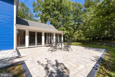 Exterior - 16112 Barnesville Rd, Boyds, MD 20841 photo 10 of 22