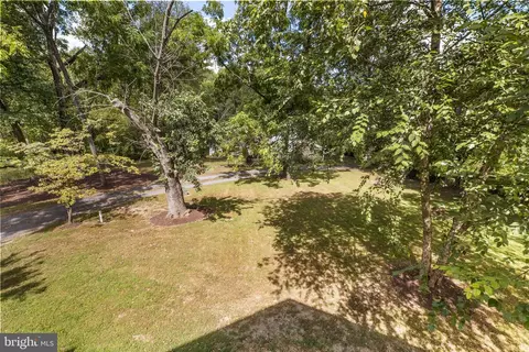 Exterior - 16112 Barnesville Rd, Boyds, MD 20841 photo 8 of 22