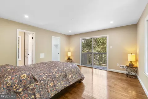 Bedroom - 16112 Barnesville Rd, Boyds, MD 20841 photo 2 of 9