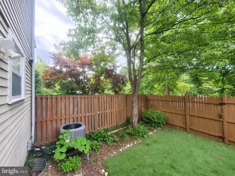 Exterior - 14813 Hammersmith Cir, Silver Spring, MD 20906 photo 4 of 7