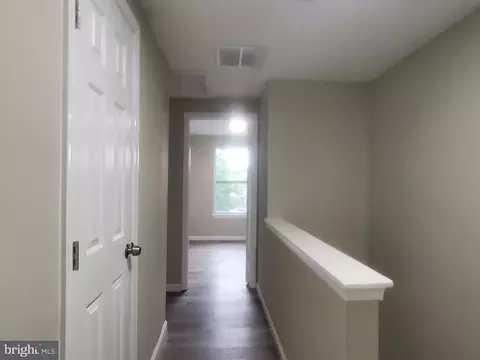 Entry Way - 14813 Hammersmith Cir, Silver Spring, MD 20906 photo 3 of 7