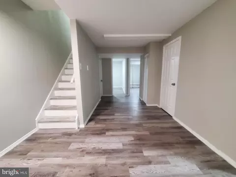 Entry Way - 14813 Hammersmith Cir, Silver Spring, MD 20906 photo 6 of 7