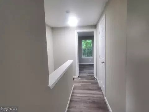 Entry Way - 14813 Hammersmith Cir, Silver Spring, MD 20906 photo 4 of 7