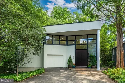 4708 Dorset Ave, Chevy Chase, MD 20815