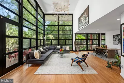 4708 Dorset Ave, Chevy Chase, MD 20815