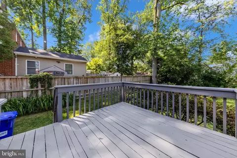 Exterior - 2714 Arvin St, Silver Spring, MD 20902 photo 5 of 15