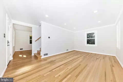 Living - 2714 Arvin St, Silver Spring, MD 20902 photo 1 of 6