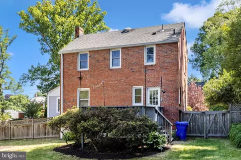 Exterior - 2714 Arvin St, Silver Spring, MD 20902 photo 6 of 15