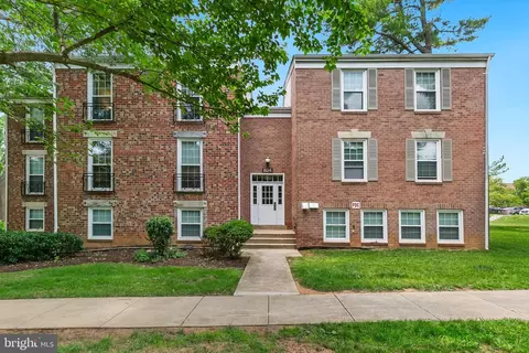 824 Quince Orchard Blvd #201, Gaithersburg, MD 20878