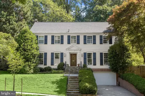 4704 Fort Sumner Dr, Bethesda, MD 20816