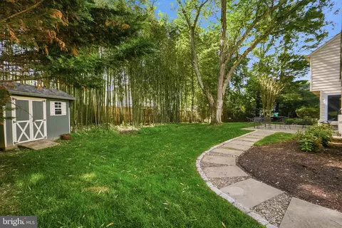 Exterior - 15205 Winstead Ln, Silver Spring, MD 20905 photo 3 of 7