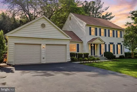 15205 Winstead Ln, Silver Spring, MD 20905