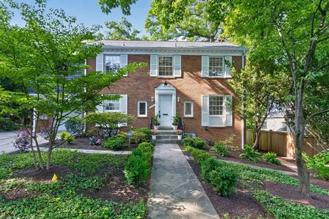 4722 Cumberland Ave, Chevy Chase, MD 20815