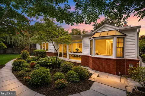 4513 Puller Dr, Kensington, MD 20895