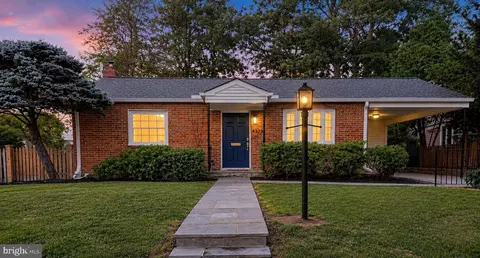 4513 Puller Dr, Kensington, MD 20895