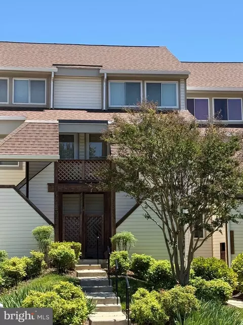 18315 Leman Lake Dr #705, Olney, MD 20832