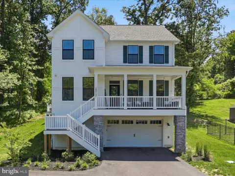 15717 Tierra Dr, Silver Spring, MD 20906