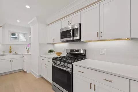 Kitchen - 209 Thistle Dr, Silver Spring, MD 20901 photo 3 of 3
