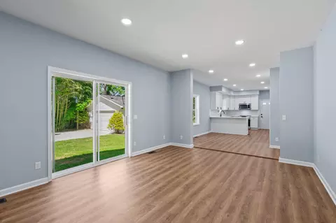 Living - 2017 Glenallan Ave, Silver Spring, MD 20902 photo 4 of 5
