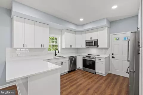 Kitchen - 2017 Glenallan Ave, Silver Spring, MD 20902 photo 1 of 2