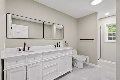 Bath - 2017 Glenallan Ave, Silver Spring, MD 20902 photo 1 of 7
