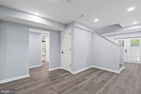 Entry Way - 2017 Glenallan Ave, Silver Spring, MD 20902 photo 5 of 5