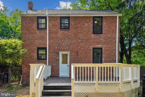 Exterior - 1106 Meurilee Ln, Silver Spring, MD 20901 photo 5 of 9