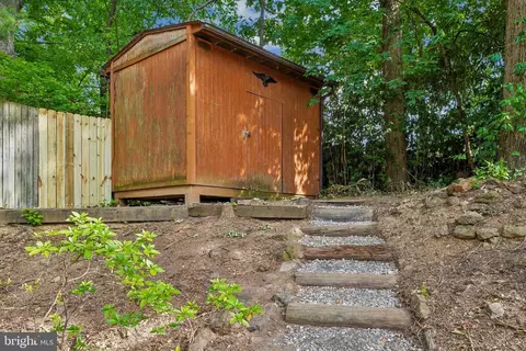 Exterior - 1106 Meurilee Ln, Silver Spring, MD 20901 photo 9 of 9