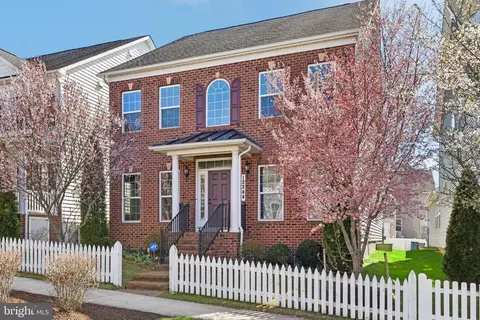 12244 Bluffwood Ter, Clarksburg, MD 20871