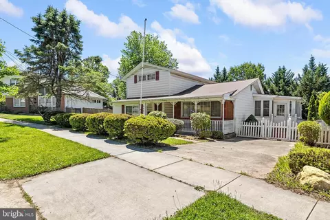 409 Hull Pl, Rockville, MD 20852