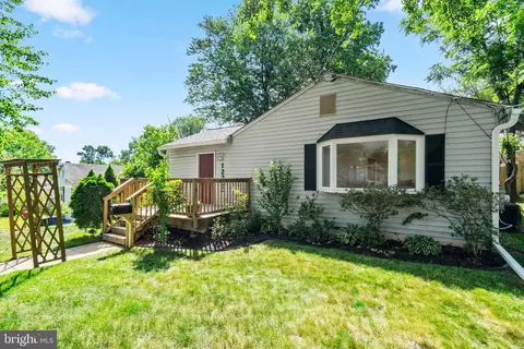 Exterior - 12200 Valleywood Dr, Silver Spring, MD 20902 photo 4 of 5