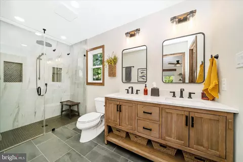 Bath - 13120 Clifton Rd, Silver Spring, MD 20904 photo 2 of 6