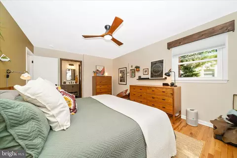Bedroom - 13120 Clifton Rd, Silver Spring, MD 20904 photo 4 of 7