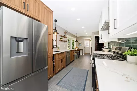 Kitchen - 13120 Clifton Rd, Silver Spring, MD 20904 photo 3 of 7