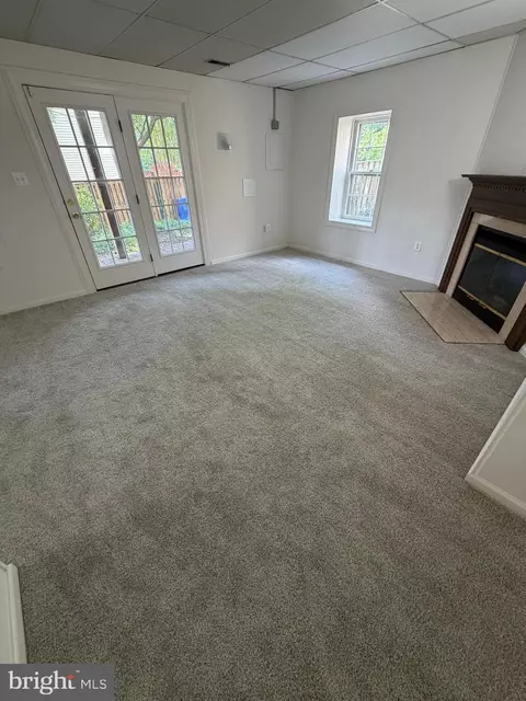 14 Pennydog Ct, Silver Spring, MD 20902 photo 8