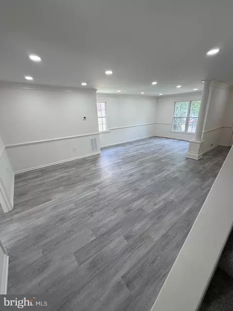 14 Pennydog Ct, Silver Spring, MD 20902 photo 3