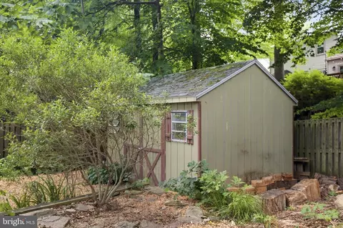 Exterior - 10614 Glenwild Rd, Silver Spring, MD 20901 photo 5 of 9