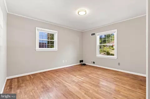 Bedroom - 10614 Glenwild Rd, Silver Spring, MD 20901 photo 6 of 8