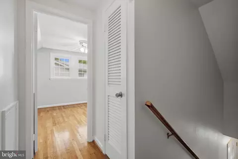 Entry Way - 10614 Glenwild Rd, Silver Spring, MD 20901 photo 2 of 3