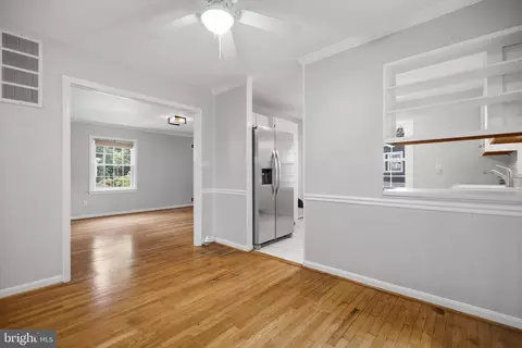Entry Way - 10614 Glenwild Rd, Silver Spring, MD 20901 photo 1 of 3