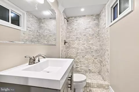 Bath - 10614 Glenwild Rd, Silver Spring, MD 20901 photo 3 of 3