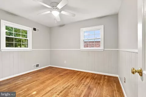 Bedroom - 10614 Glenwild Rd, Silver Spring, MD 20901 photo 5 of 8