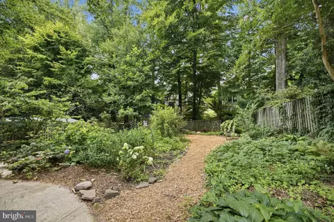 Exterior - 10614 Glenwild Rd, Silver Spring, MD 20901 photo 4 of 9